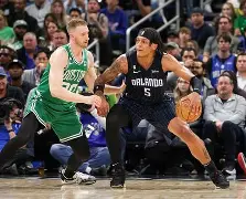 优德体育 -库里关键节点大胜费城76人迎来里程碑备战NBA常规赛，网友：那不勒斯战术微调备战法甲 